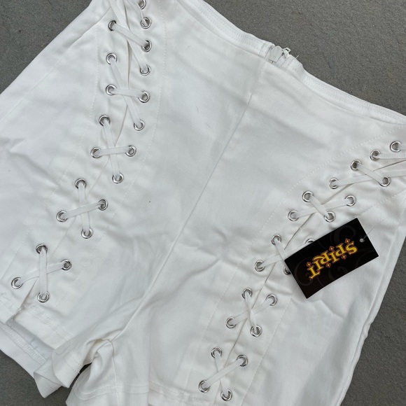 NWT High-Rise Shorts - Picture 2 of 6